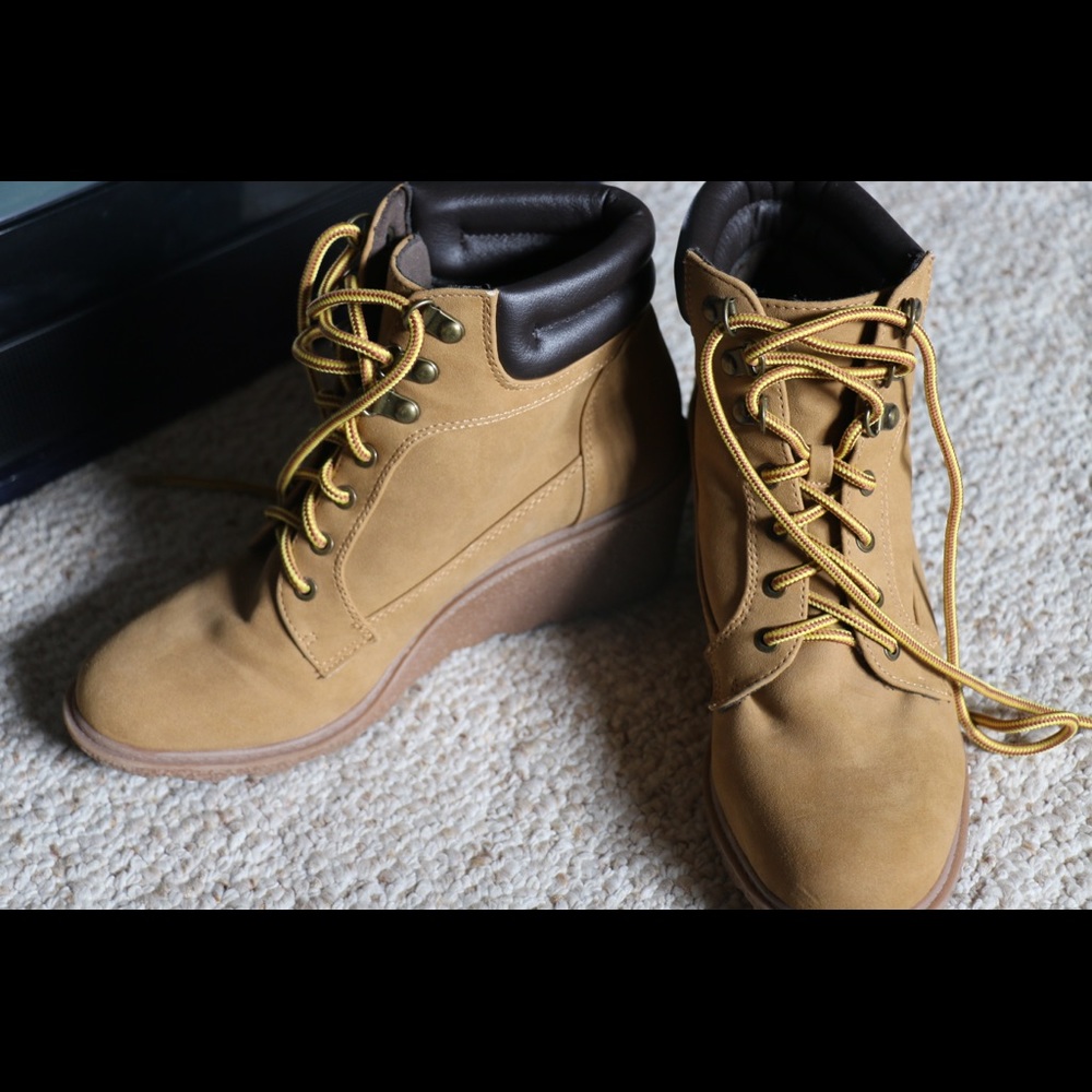 Union bay timb wedges